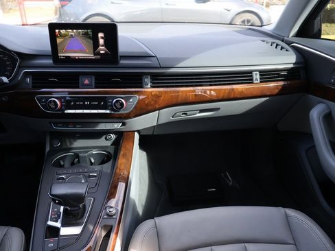 Used 2019 Audi A4 2.0T Premium w/ Convenience Package image 40