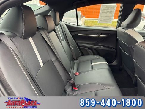 Used 2025 Toyota Camry SE image 39