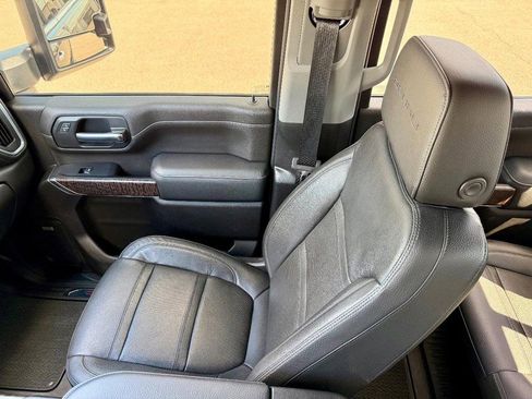 Used 2023 GMC Sierra 2500 Denali image 14