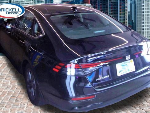 Used 2024 Honda Accord EX image 4