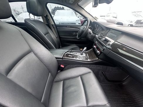 Used 2011 BMW 535i xDrive Sedan image 16