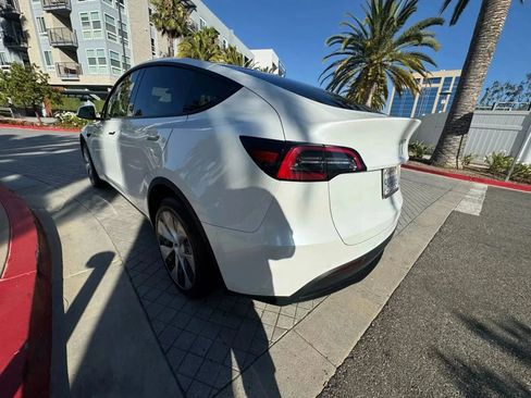 Used 2023 Tesla Model Y Long Range image 7