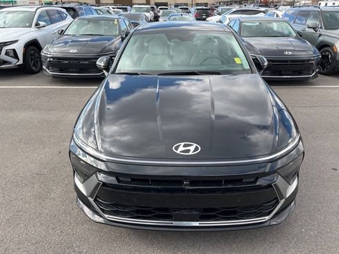 Used 2026 Hyundai Sonata Limited image 2