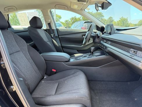 Certified 2024 Honda Accord LX image 32