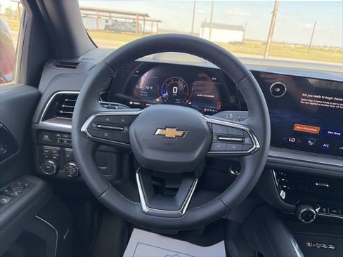 New 2026 Chevrolet Suburban LT image 15