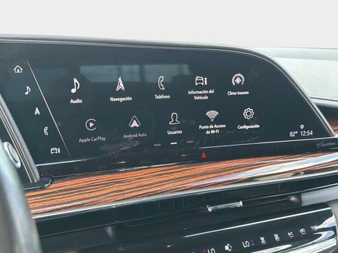 Used 2021 Cadillac Escalade ESV Luxury image 44