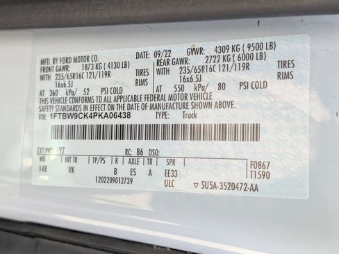 Used 2023 Ford E-Transit Medium Roof RWD image 34