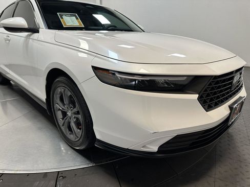 Certified 2024 Honda Accord EX image 3