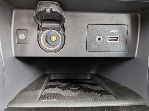 New 2025 Nissan Versa SV w/ Trunk Package image 20