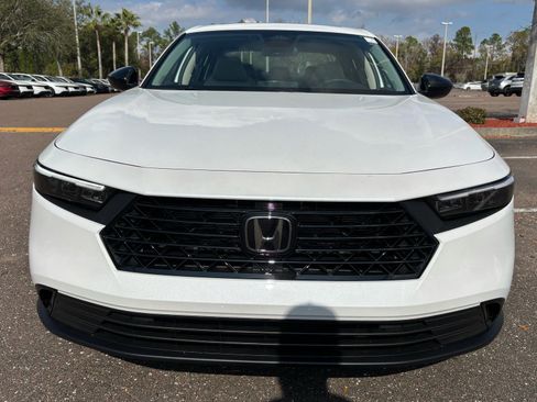 New 2025 Honda Accord SE image 2