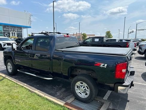 Used 2009 Chevrolet Silverado 2500 LT w/ Exterior Plus Package AWD/4WD image 5