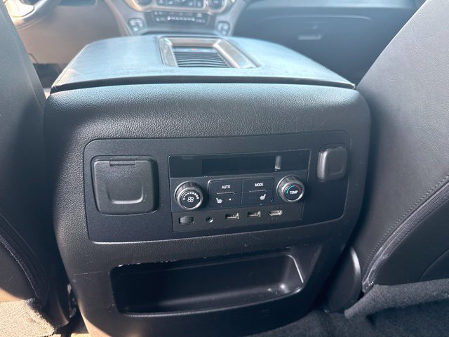 Used 2017 GMC Yukon Denali w/ Open Road Package AWD/4WD image 18
