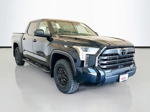 New 2026 Toyota Tundra SR5 AWD/4WD image 3
