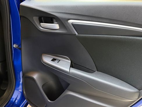Used 2017 Honda Fit LX image 35