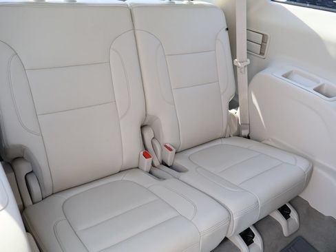 Certified 2023 GMC Acadia Denali w/ Denali Ultimate Package FWD image 30