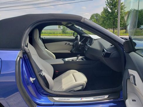 Used 2024 BMW Z4 sDrive30i w/ Premium Package RWD image 12
