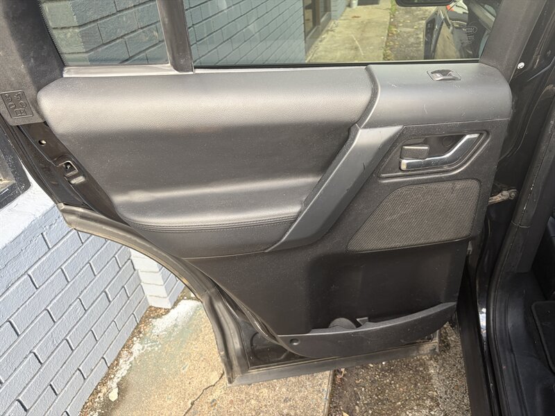 Used 2014 Land Rover LR2 AWD/4WD image 29