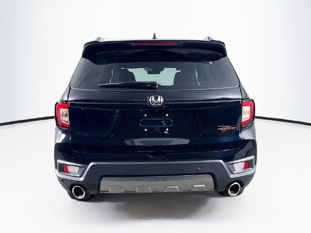 Used 2025 Honda Passport TrailSport image 29
