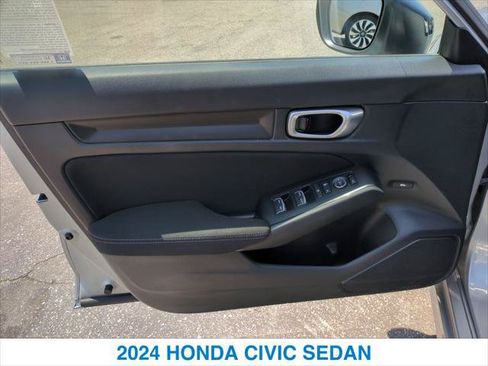 Used 2024 Honda Civic Sport image 12