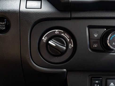 New 2026 Nissan Frontier PRO-4X w/ Pro-4x Convenience Package image 19