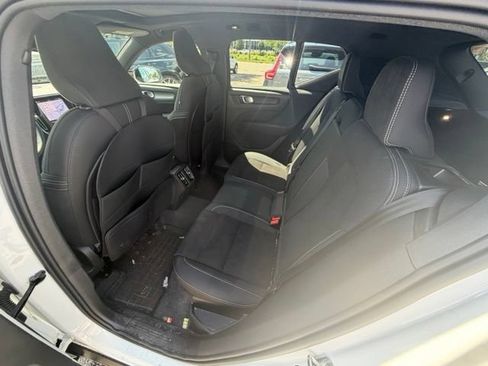 Used 2026 Volvo XC40 B5 Ultra w/ Climate Package AWD/4WD image 14