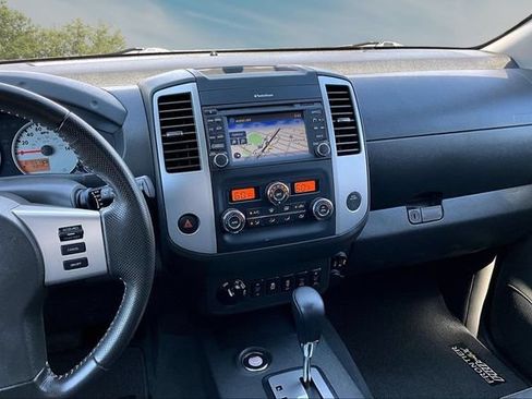 Used 2021 Nissan Frontier PRO-4X w/ Pro-4x Utility Package AWD/4WD image 10