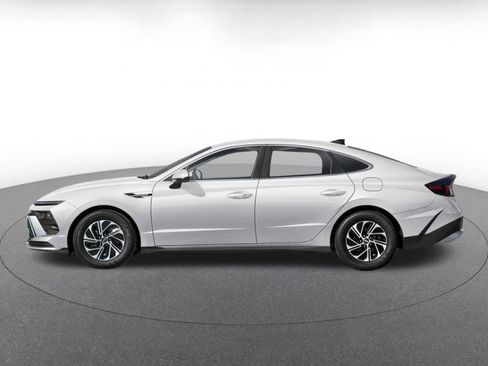 Used 2026 Hyundai Sonata Blue FWD image 3