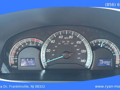 Used 2013 Toyota Camry SE image 11