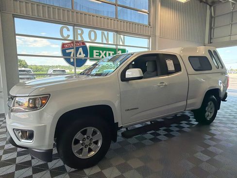 Used 2015 Chevrolet Colorado W/T w/ WT Convenience Package AWD/4WD image 3