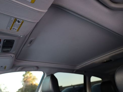 Used 2016 Subaru Forester 2.5i Premium w/ All-Weather Package image 27