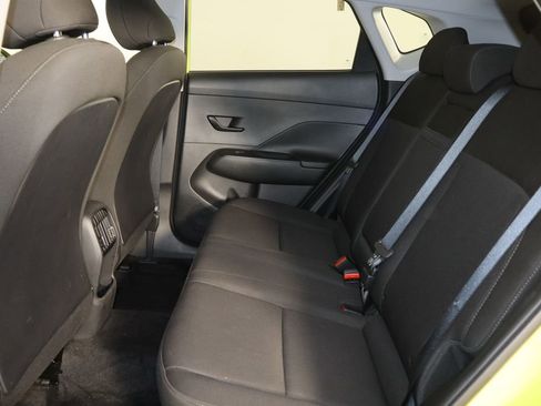 Used 2025 Hyundai Kona SEL image 17