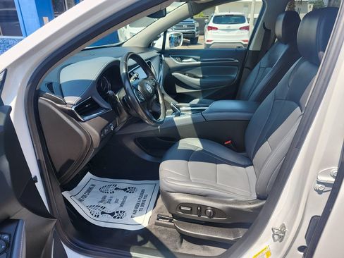 Used 2020 Buick Enclave Essence w/ Sound and Sites Package FWD image 13