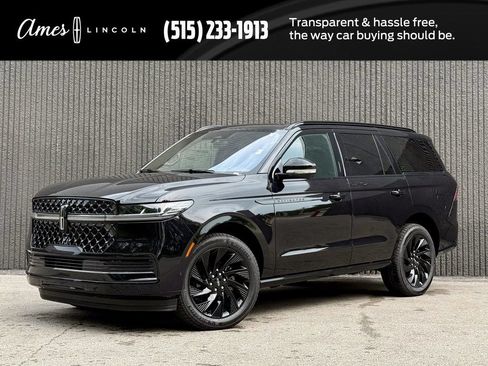 Used 2025 Lincoln Navigator Reserve w/ Jet Appearance Package AWD/4WD image 1