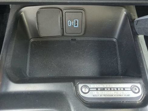Certified 2022 Ford Bronco Outer Banks w/ Sasquatch Package AWD/4WD image 23
