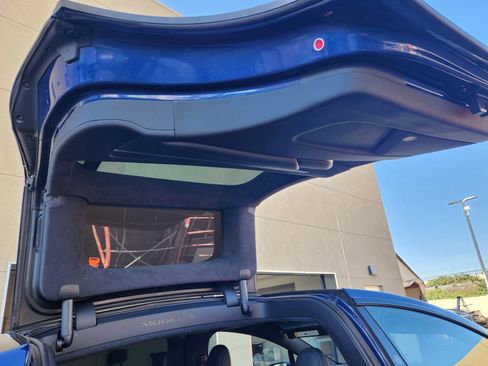 Used 2024 Tesla Model X image 20