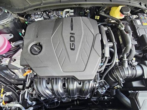 Certified 2026 Hyundai Santa Cruz SEL FWD image 18