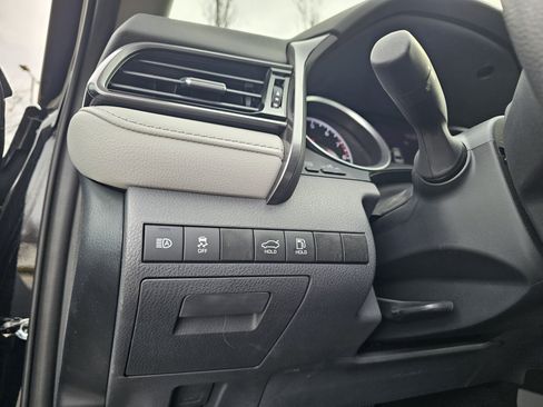 Used 2024 Toyota Camry LE w/ Convenience Package image 7