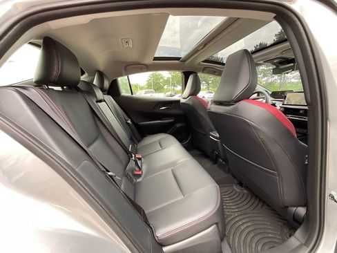 Certified 2025 Toyota Prius Plug-In Hybrid w/ Limited Premium Package FWD image 21