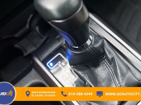 Used 2020 Toyota Tacoma TRD Off-Road w/ Technology Package image 23