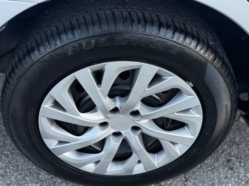 Used 2014 Toyota Corolla LE image 30