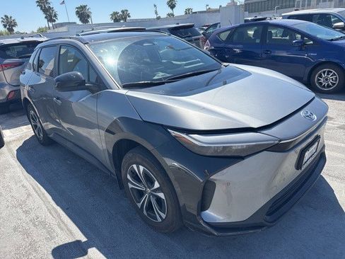 Used 2024 Toyota bZ4X XLE w/ Weather Package image 2