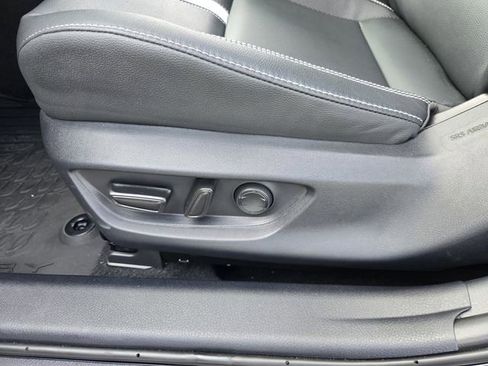 Used 2025 Toyota Camry SE image 16