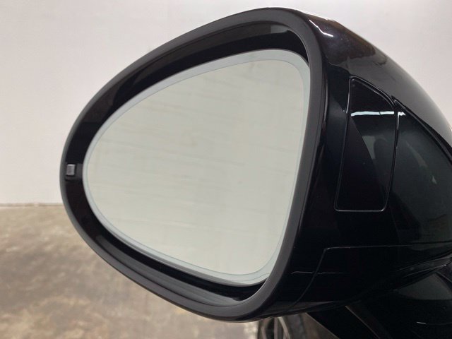 Used 2024 Porsche Macan S AWD/4WD image 90