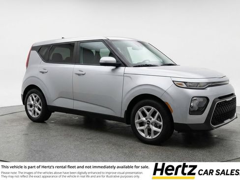 Used 2025 Kia Soul LX w/ LX Technology Package FWD image 1