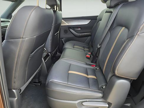 Used 2025 MAZDA CX-70 Plug-In Hybrid w/ Premium Plus image 14