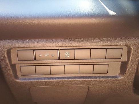 New 2026 Mitsubishi Outlander ES FWD image 22