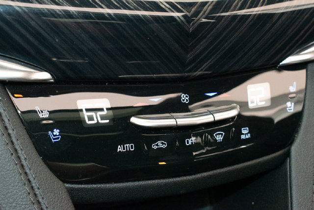 Used 2024 Cadillac XT6 Premium Luxury AWD/4WD image 35