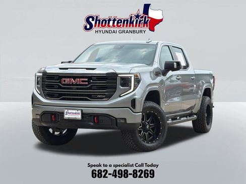 Used 2023 GMC Sierra 1500 AT4 w/ Technology Package AWD/4WD image 1
