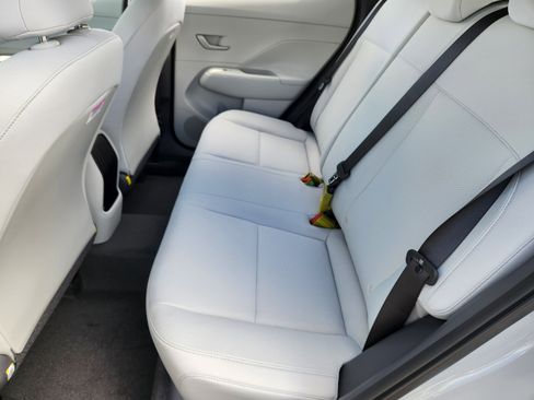 New 2026 Hyundai Kona SE AWD/4WD image 17