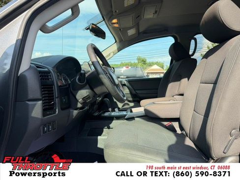 Used 2014 Nissan Titan SV w/ SV Value Truck Package AWD/4WD image 18